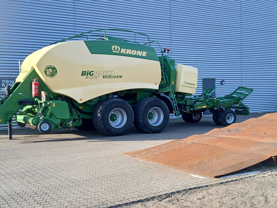 KRONE Big Pack 1290 HDP II XC Inkl. ballevogn - Pressere - Midi bigballe - 1