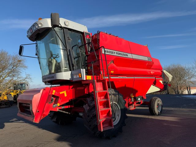 Massey Ferguson 32RS DV II