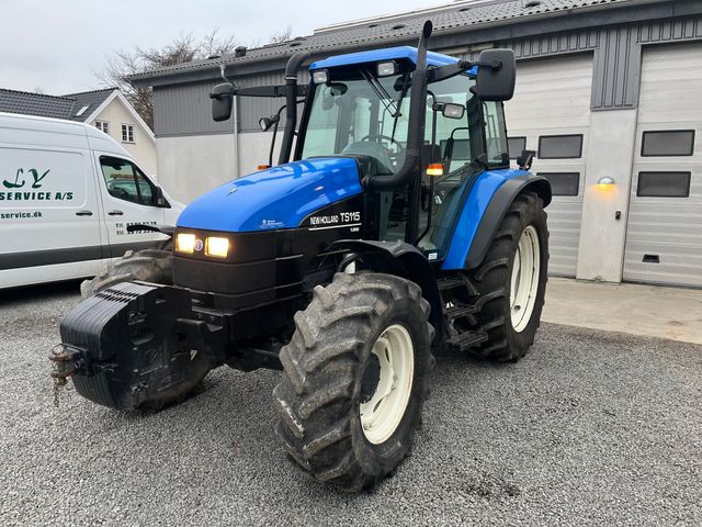 New Holland TS115