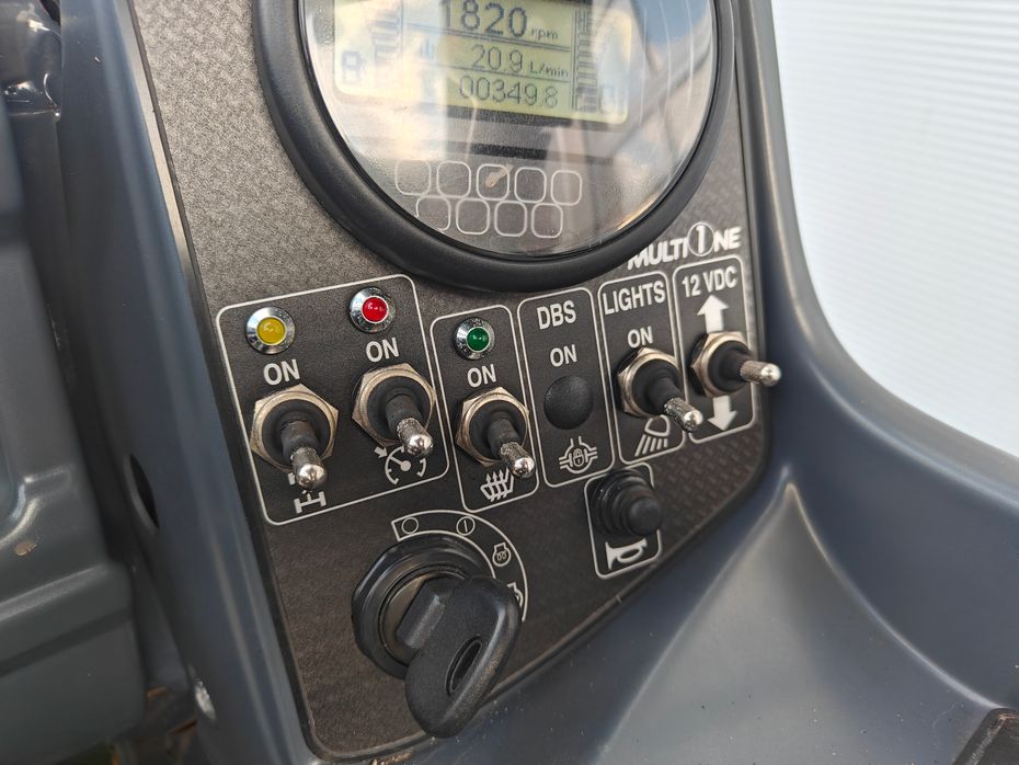 MultiOne 8.4Sk KUN 350 timer - Læssemaskiner - Minilæssere - 7