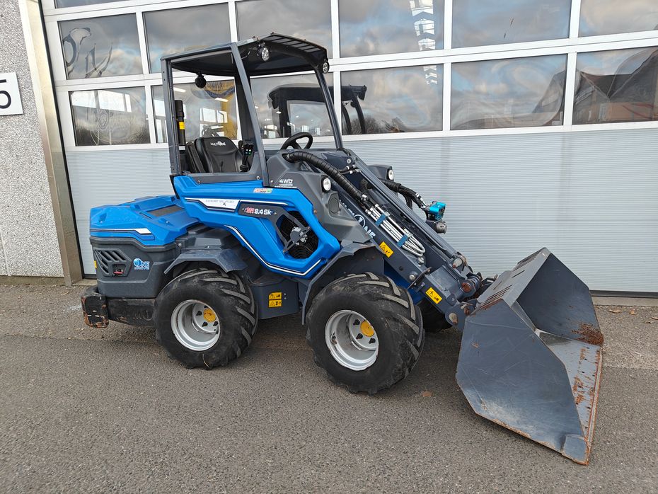 MultiOne 8.4Sk KUN 350 timer - Læssemaskiner - Minilæssere - 3