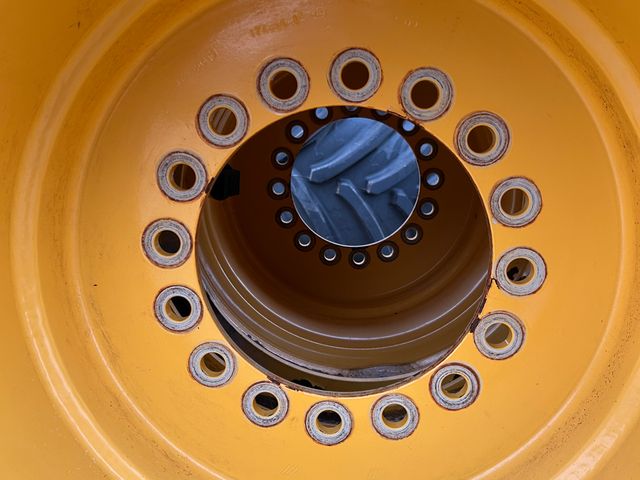 Michelin 750/65R26 - Volvo L90 E/F/G/H 