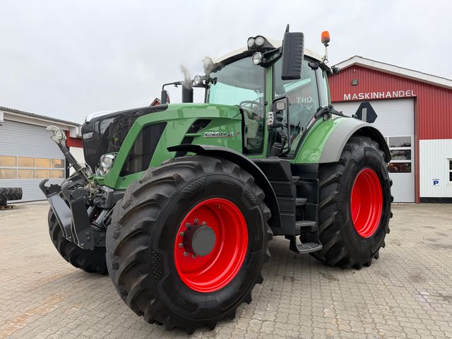 Fendt 828 Vario SCR Profi Plus 