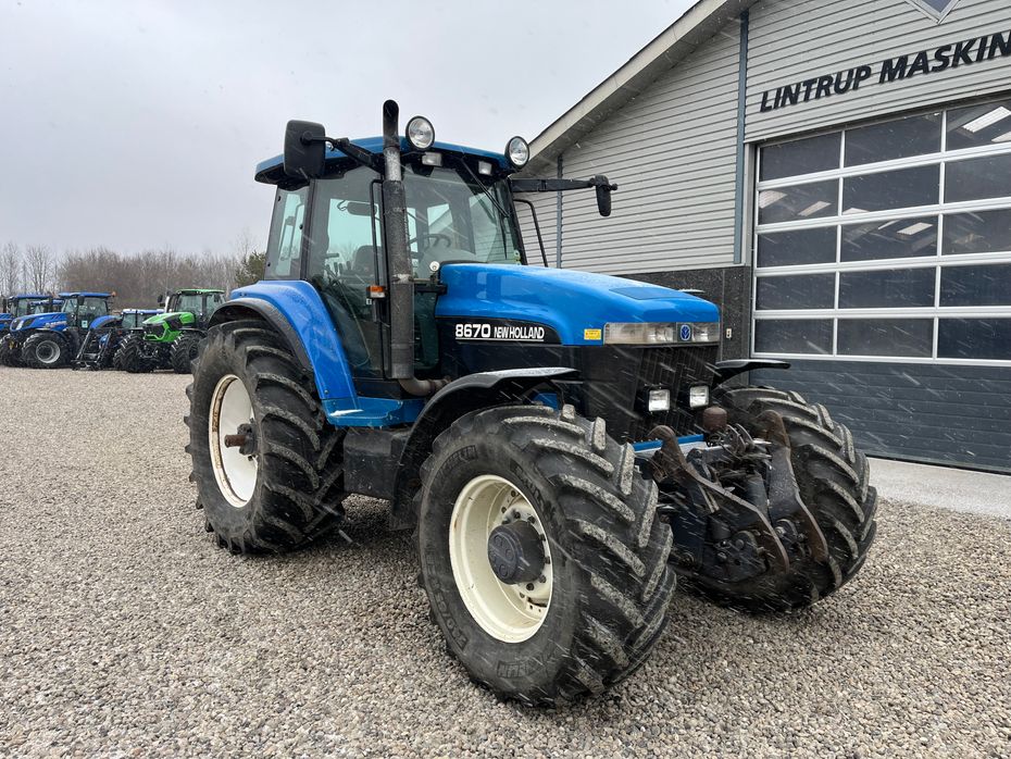 New Holland 8670 SuperSteer og frontlift - Traktorer - Traktorer 4 wd - 17
