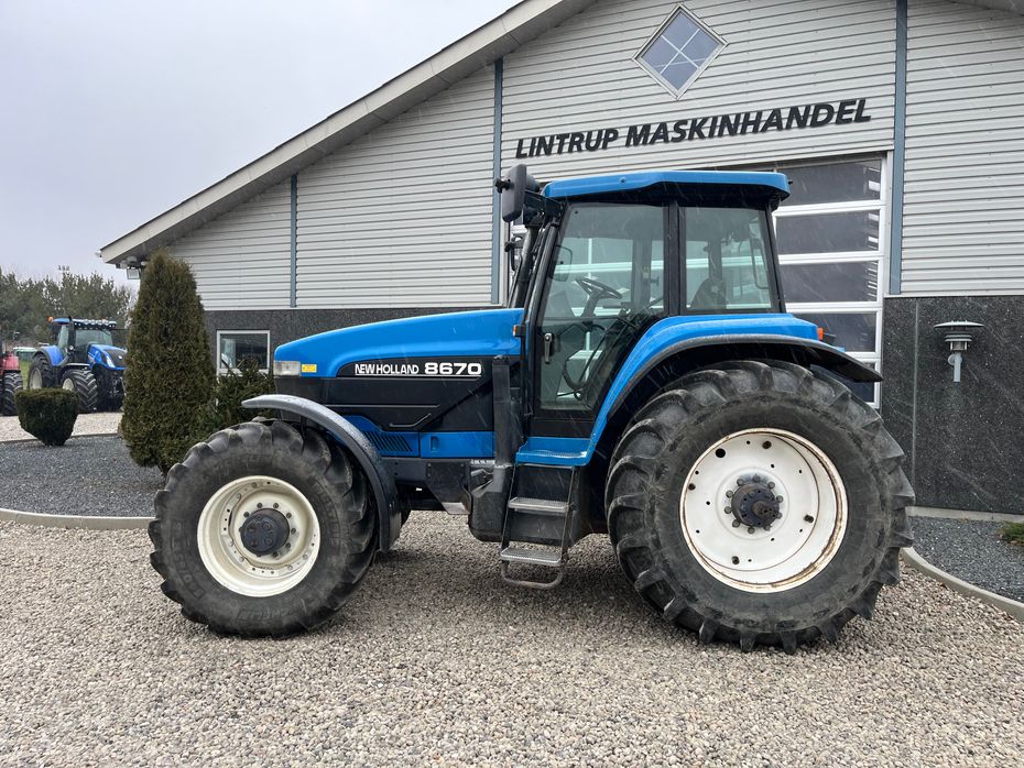 New Holland 8670 SuperSteer og frontlift - Traktorer - Traktorer 4 wd - 11