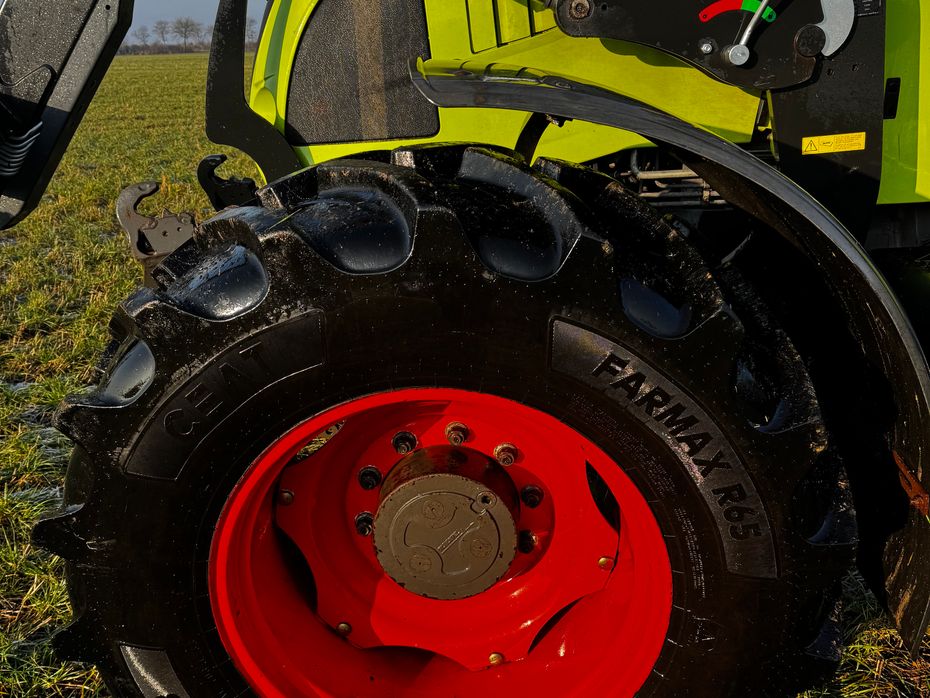 CLAAS ARION 640 CEBIS - Traktorer - Traktorer 4 wd - 5