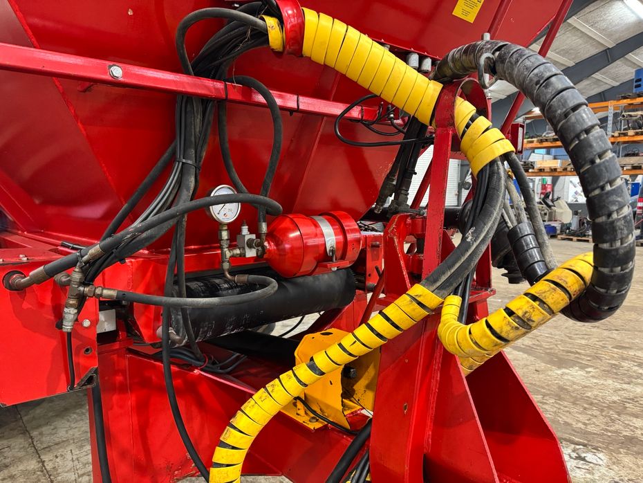 Bredal K105 - Gødningsmaskiner - Kalkspredere - 12