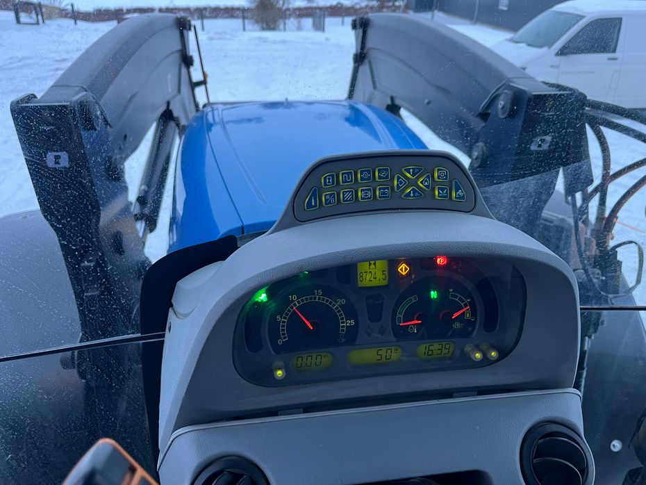 New Holland T7030 AUTOCOMMAND + frontlæsser fra 2018 - Traktorer - Traktorer 4 wd - 5