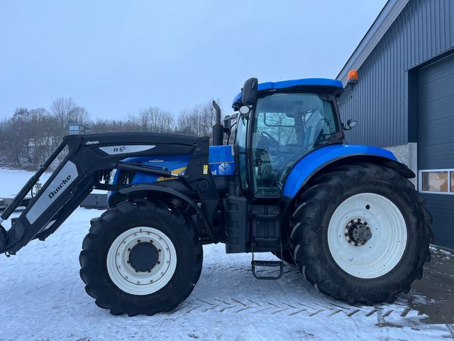 New Holland T7030