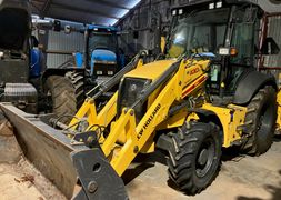 New Holland B100C