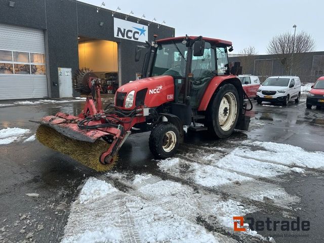 New Holland TL90A
