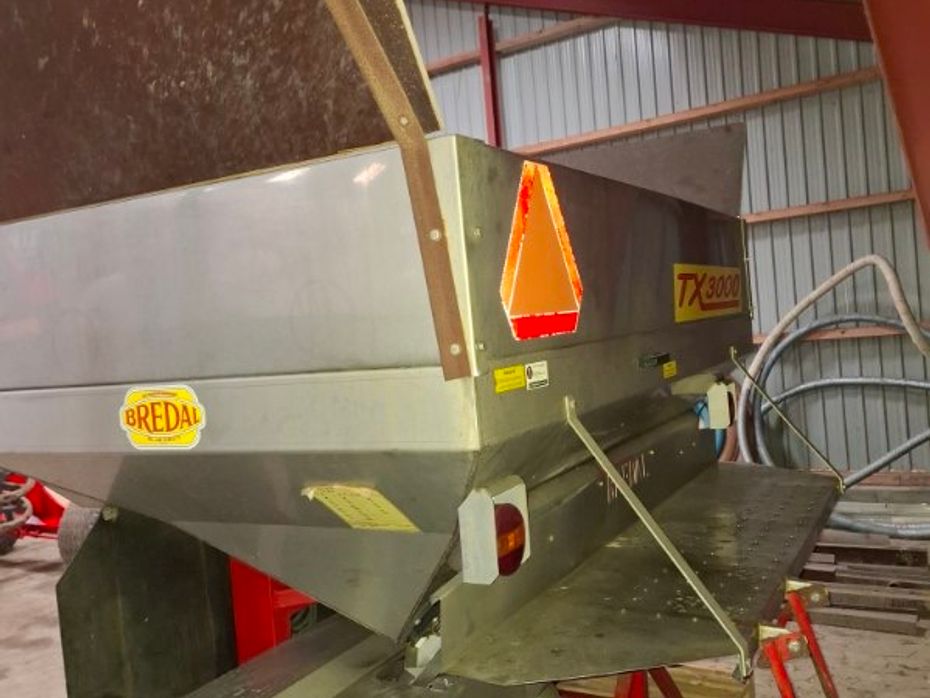 Bredal TX 3000 - Gødningsmaskiner - Liftophængte gødningsspredere - 2