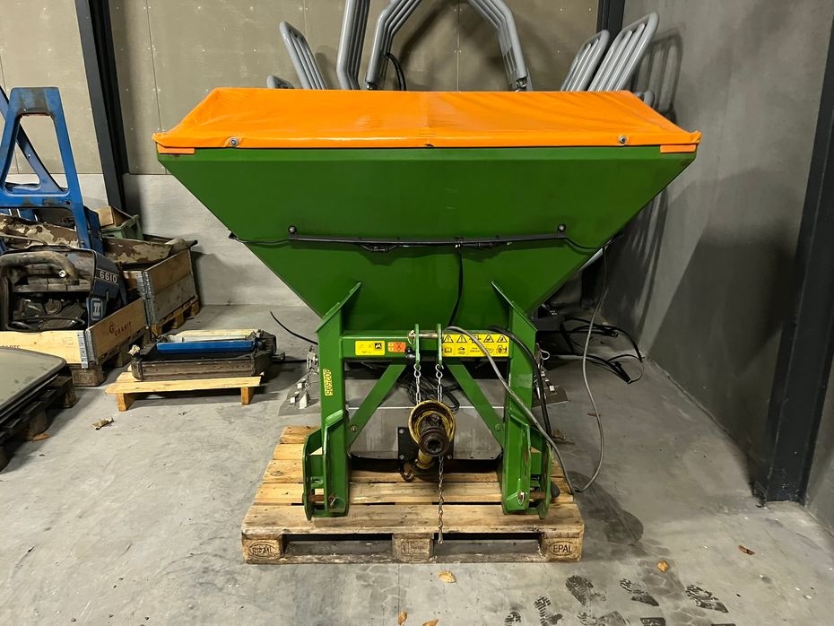 Amazone E+S 750 Velholdt Salspreder som er meget lidt brugt, den er med Amados computer - Vinterredskaber - Saltspreder - 6