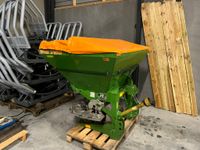 Amazone E+S 750 Velholdt Salspreder som er meget lidt brugt, den er med Amados computer - Vinterredskaber - Saltspreder - 1