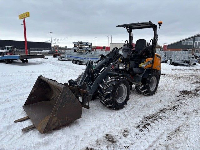 Giant G2700 X-TRA HD PLUS