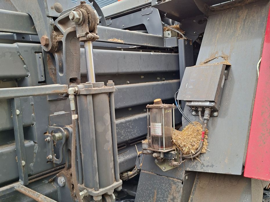 Massey Ferguson 2270 XD - Pressere - Mini bigballe - 6