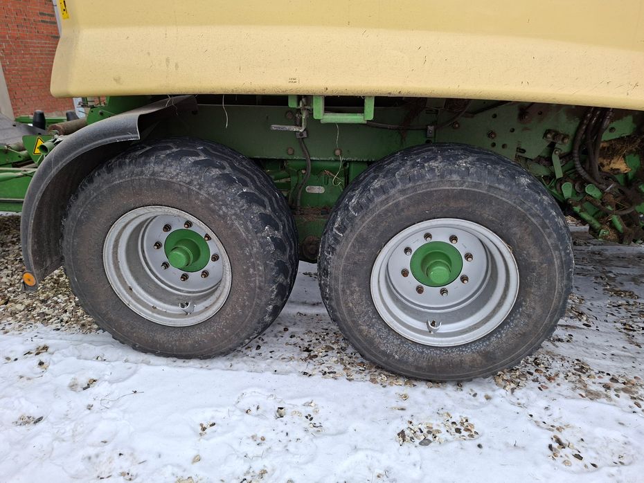 KRONE COMPRIMA CV 210 XC - Pressere - Rundballe - 8