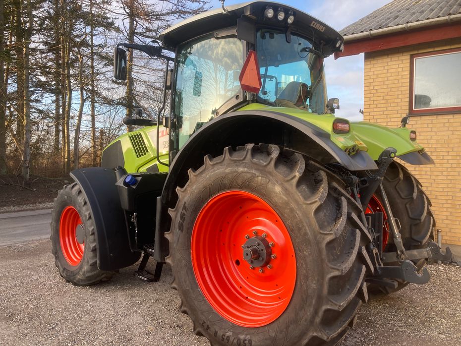 CLAAS Axion 810 CMATIC Vario - Traktorer - Traktorer 4 wd - 10