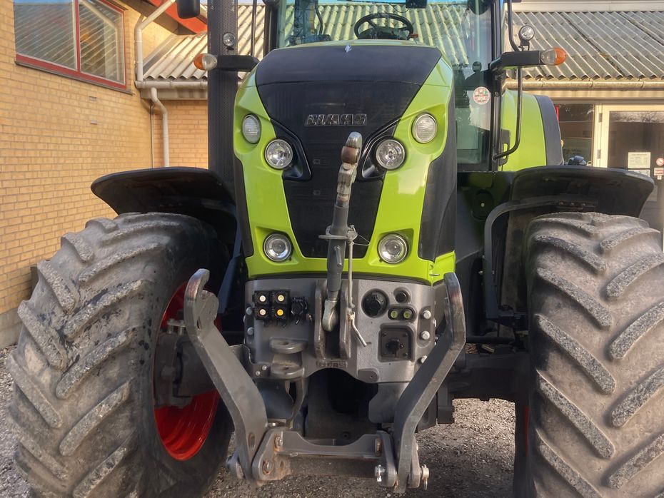CLAAS Axion 810 CMATIC Vario - Traktorer - Traktorer 4 wd - 6