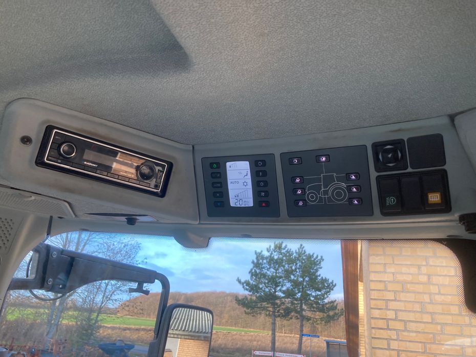 CLAAS Axion 810 CMATIC Vario - Traktorer - Traktorer 4 wd - 4