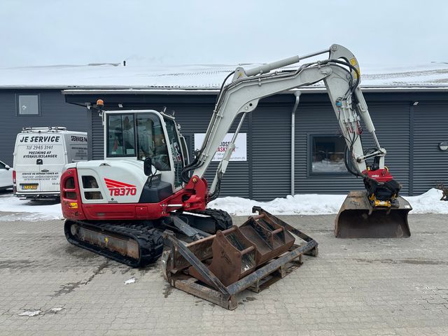Takeuchi TB370