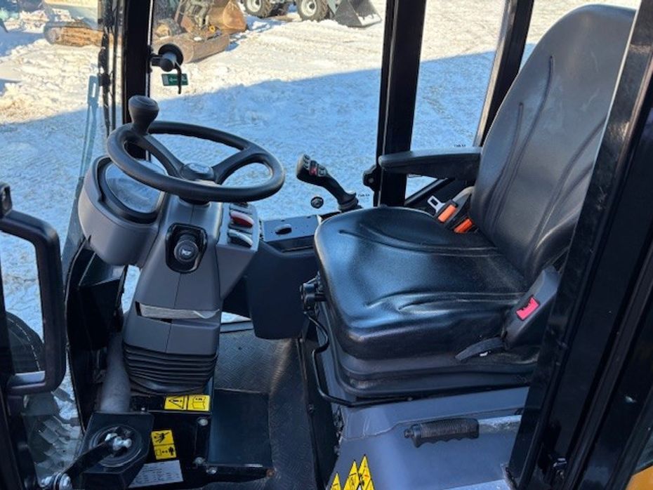 Giant G2700 X-TRA HD PLUS G2700 x-tra HD+ - Læssemaskiner - Minilæssere - 6