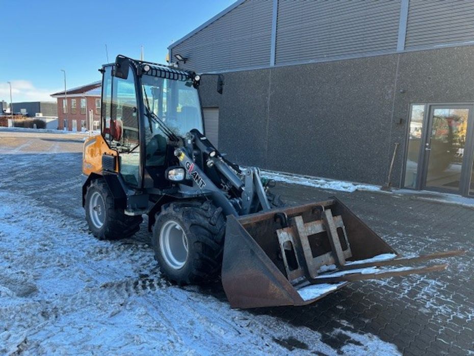 Giant G2700 X-TRA HD PLUS G2700 x-tra HD+ - Læssemaskiner - Minilæssere - 4