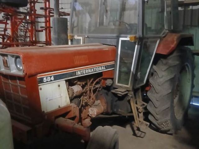 Case IH 584