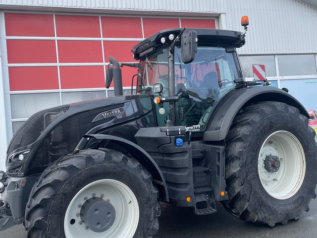 Valtra S394 twincab