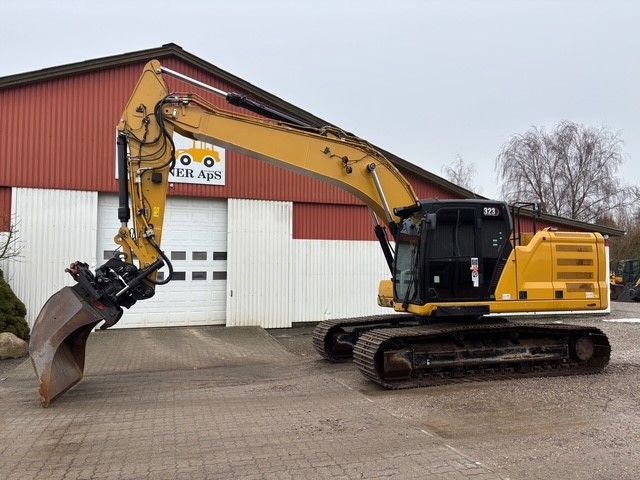 Caterpillar 323