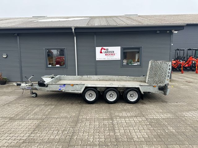 Ifor Williams GH 146