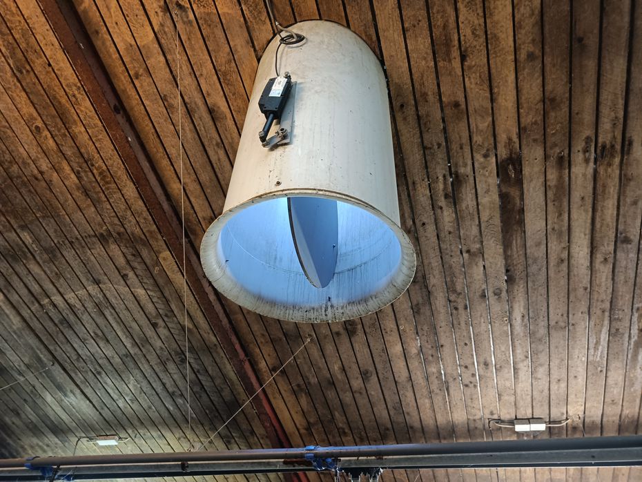 - - - Ventilations rør, ventilations motor og styring 4 stk. - Staldmaskiner - Diverse staldmaskiner - 1