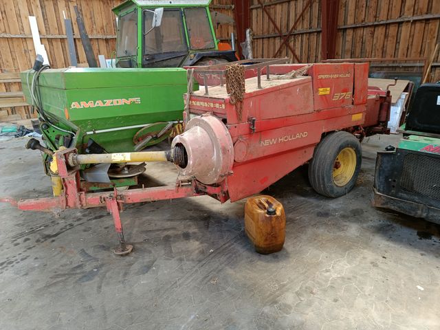 New Holland 376