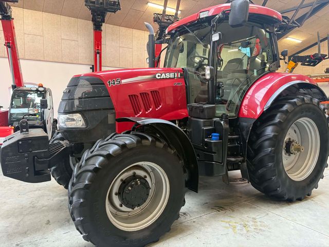 Case IH Puma 145 