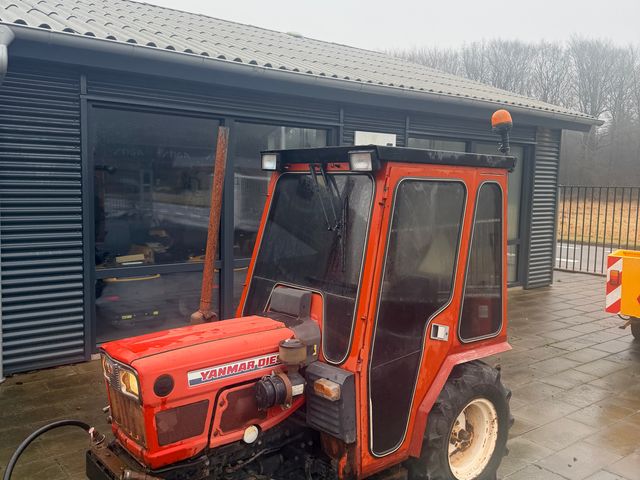 Yanmar YM186d
