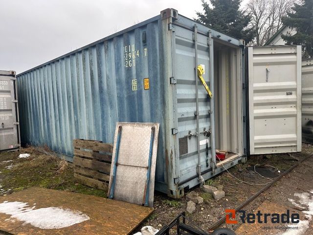 Container med ubrugt auto dele