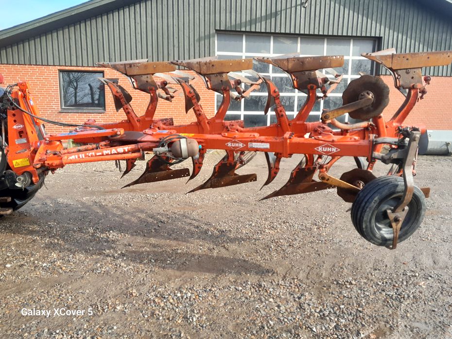 Kuhn Multimaster 110 med hydraulisk udløser 110 - Plove - Vendeplove - 1