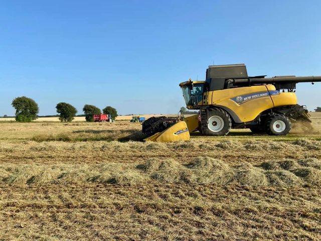 New Holland CR9080 SLH Elevation