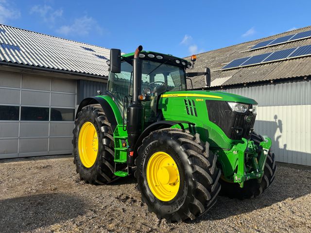 John Deere 6195R