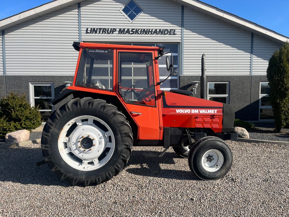 Valmet 605 Med næsten nye dæk - Traktorer - Traktorer 2 wd - 6