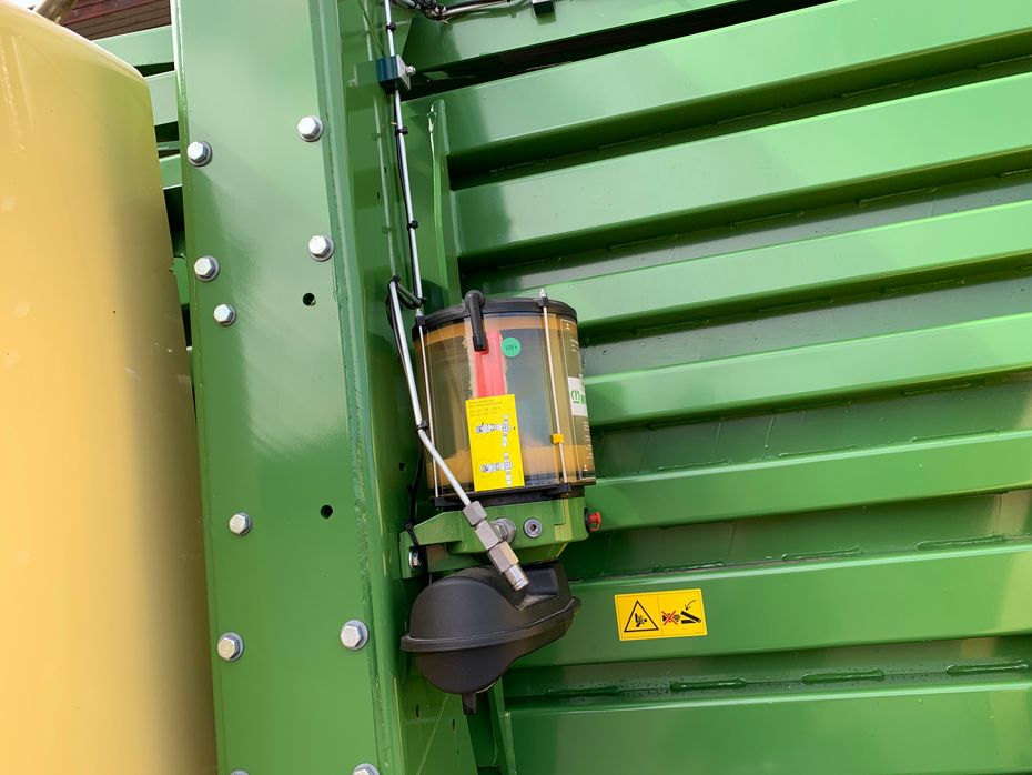 KRONE Big Pack 4X4 High Speed m. Balecollect 1230 - Pressere - Bigballe - 9