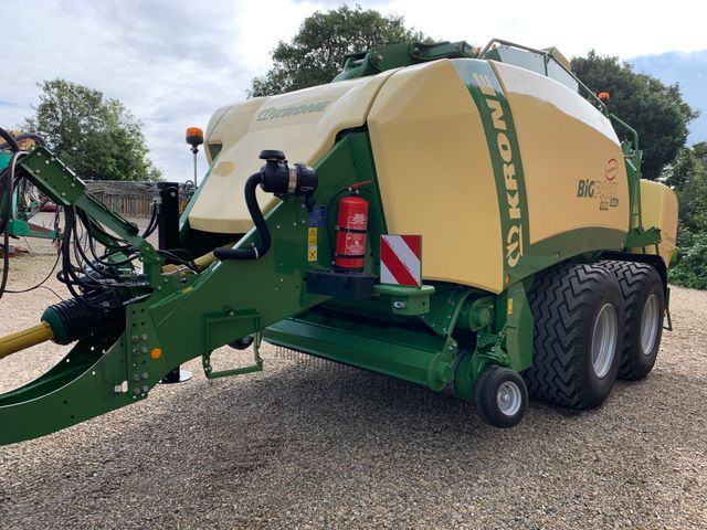 KRONE Big Pack 4X4 High Speed