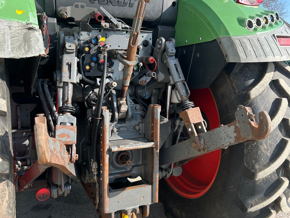 Fendt 514 Vario SCR Profi Med Luft + Fendt Frontlæsser 4X80 - Traktorer - Traktorer 4 wd - 12