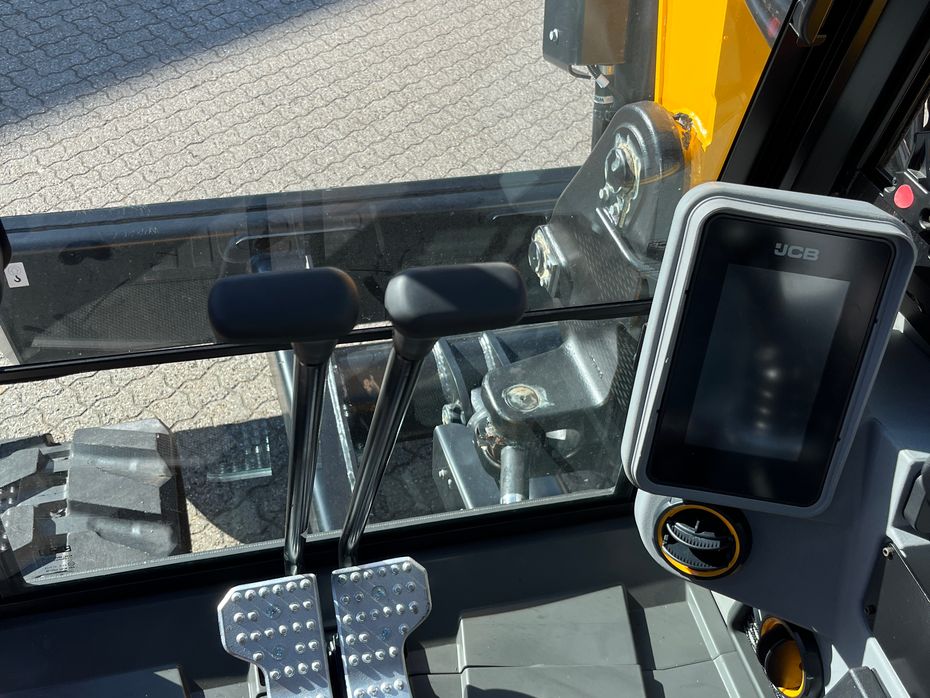JCB 86C-2 - Gravemaskiner - Gravemaskiner på bånd - 11