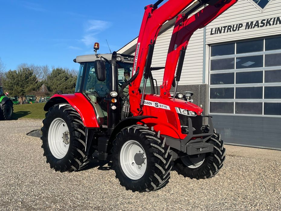 Massey Ferguson 6715 S Dyna6 Med frontlæsser - Traktorer - Traktorer 4 wd - 17