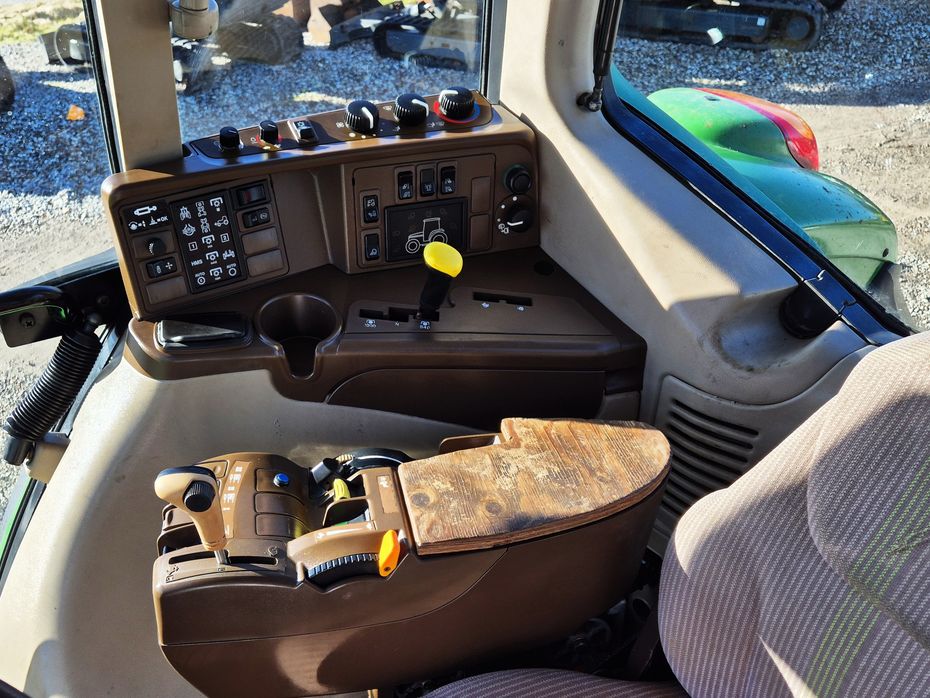 John Deere 6620 / AutoPower / med frontlift / 9900 timer - Traktorer - Traktorer 4 wd - 17