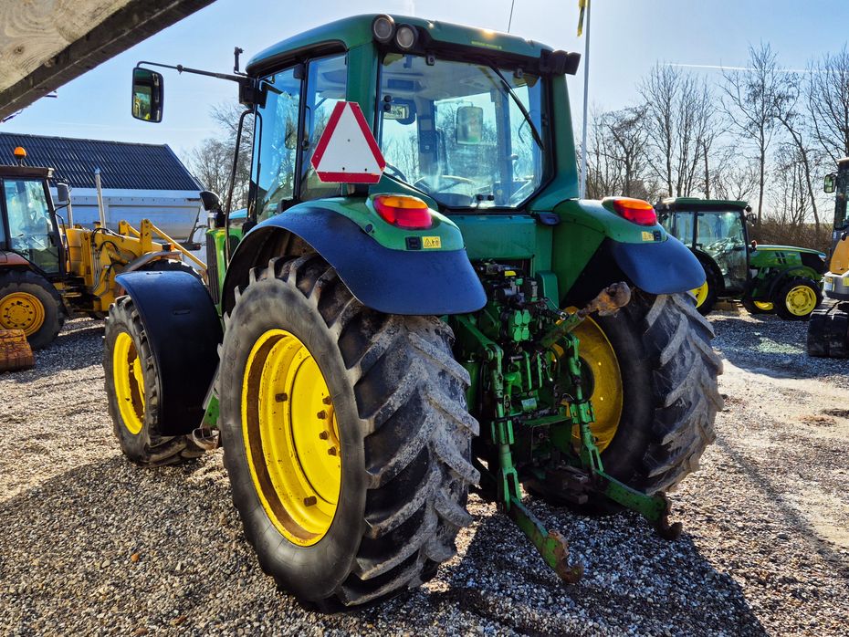John Deere 6620 / AutoPower / med frontlift / 9900 timer - Traktorer - Traktorer 4 wd - 5