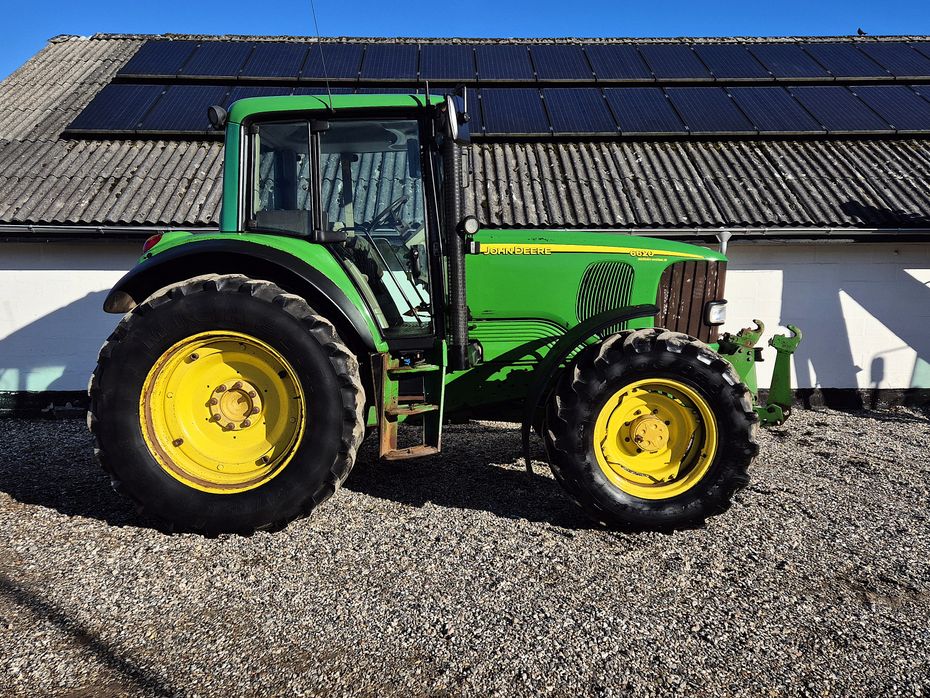 John Deere 6620 / AutoPower / med frontlift / 9900 timer - Traktorer - Traktorer 4 wd - 1
