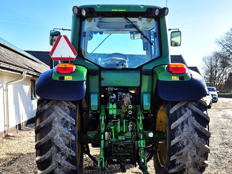 John Deere 6620 / AutoPower / med frontlift / 9900 timer - Traktorer - Traktorer 4 wd - 6
