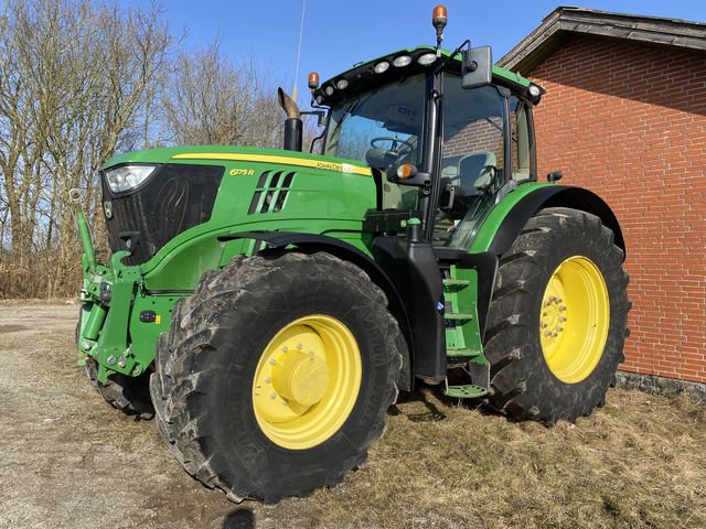 John Deere 6175R